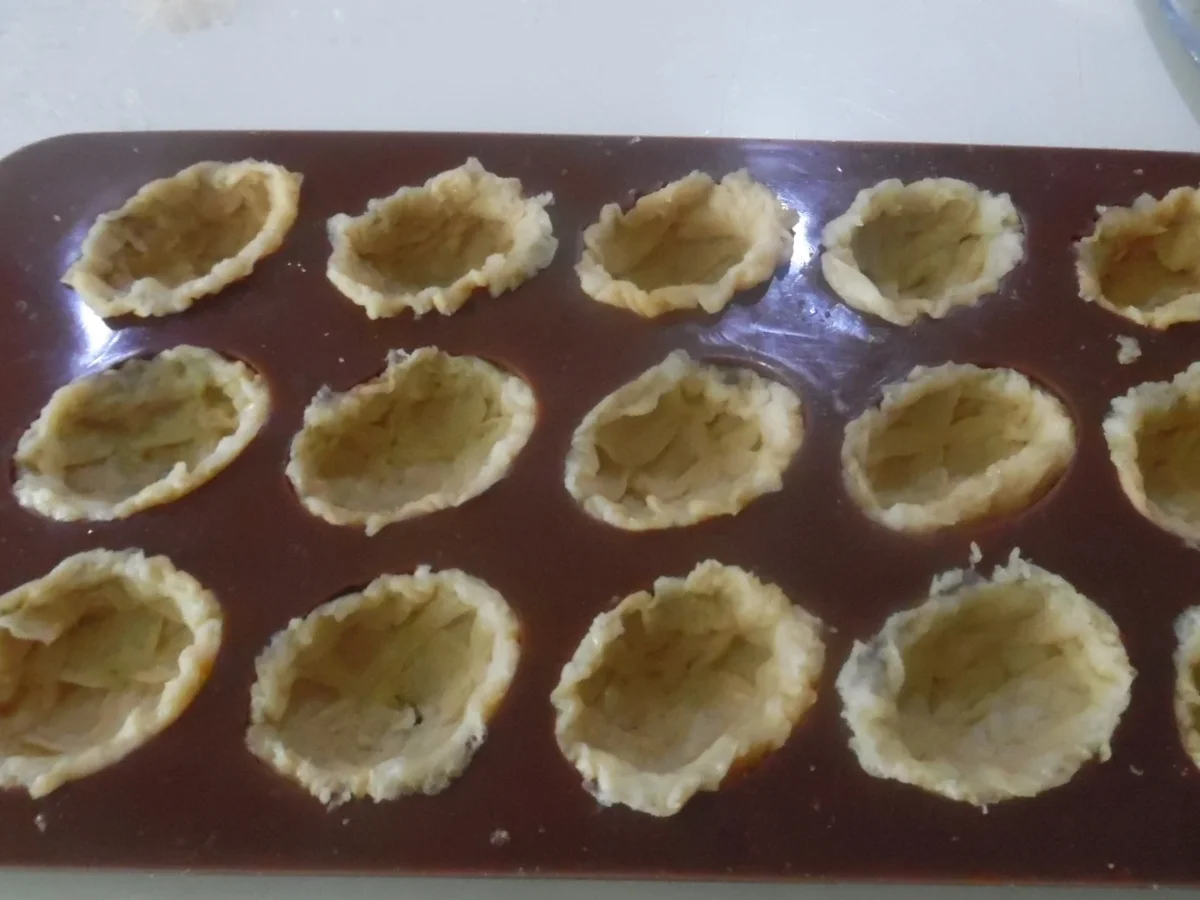 Ostereier nach "Rocher-Art" - Rezept - Bild Nr. 2288