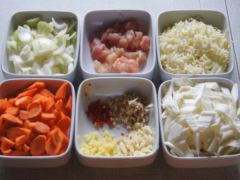 Curry-Möhren-Chinakohl-Suppe im Wok - Rezept - Bild Nr. 2292