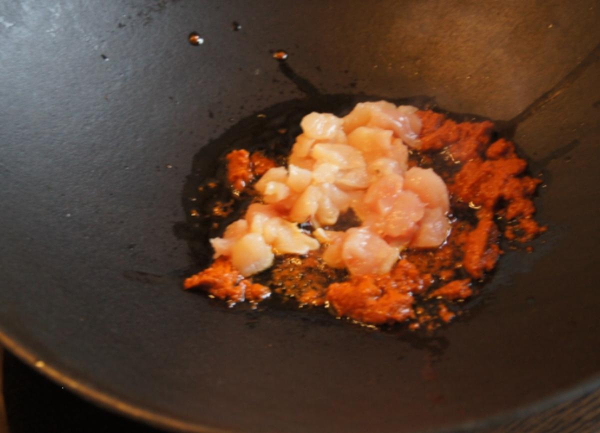 Curry-Möhren-Chinakohl-Suppe im Wok - Rezept - Bild Nr. 2295