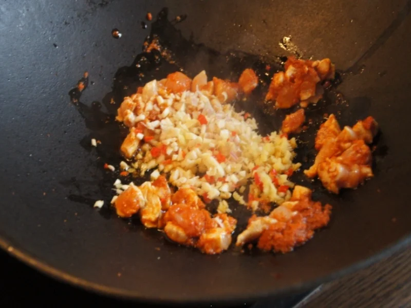 Curry-Möhren-Chinakohl-Suppe im Wok - Rezept - Bild Nr. 2296