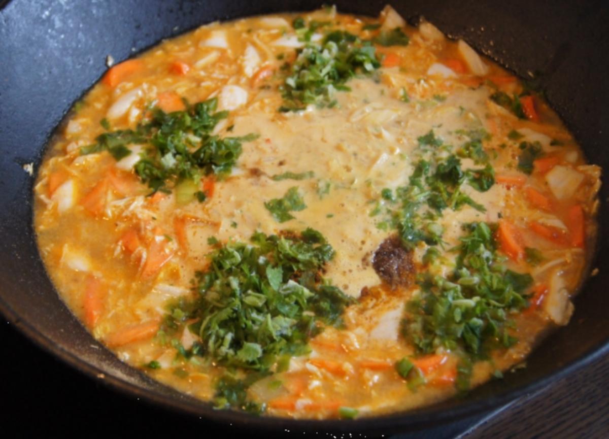 Curry-Möhren-Chinakohl-Suppe im Wok - Rezept - Bild Nr. 2302