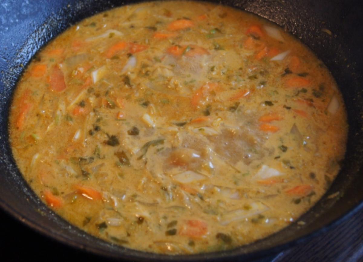 Curry-Möhren-Chinakohl-Suppe im Wok - Rezept - Bild Nr. 2304