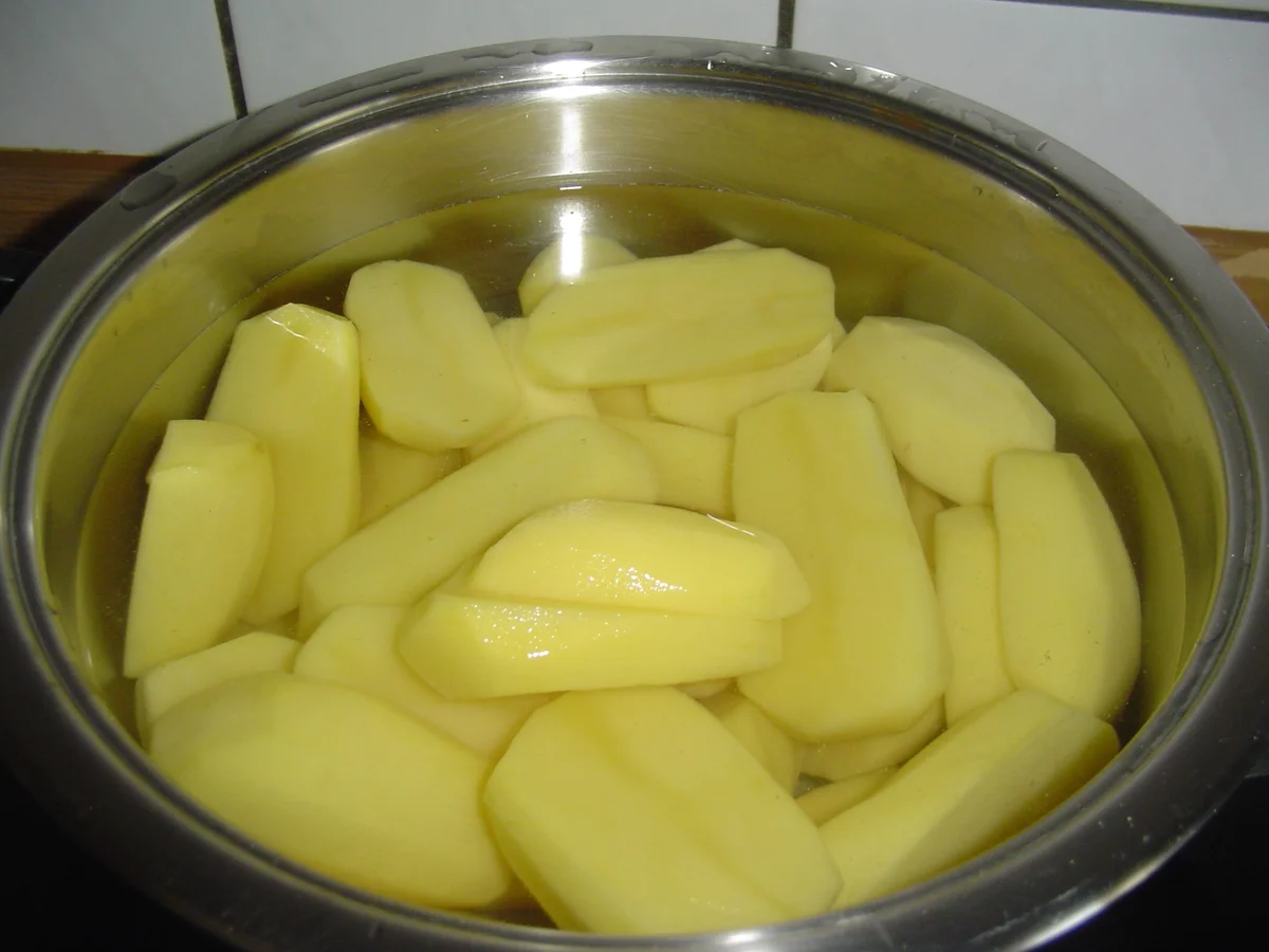 Rezept: Frischer Rosenkohl mit Polnischer Bratwurst Bild Nr. 2297 Frischer Rosenkohl mit Polnischer Bratwurst - Rezept - Bild Nr. 2297