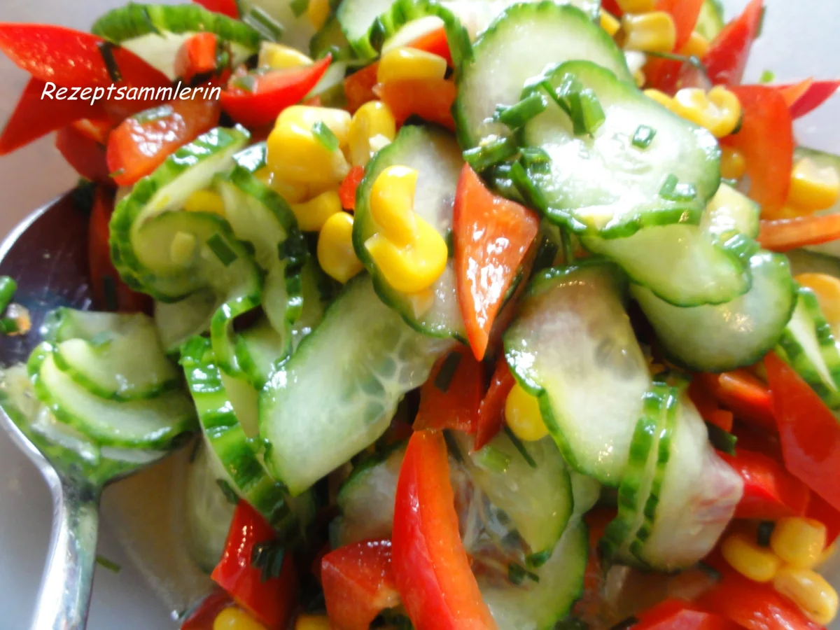 Rezept: Salatbar: PAPRIKA ~ GURKE ~ MAIS Bild Nr. 2 Salatbar: PAPRIKA ~ GURKE ~ MAIS - Rezept - Bild Nr. 2