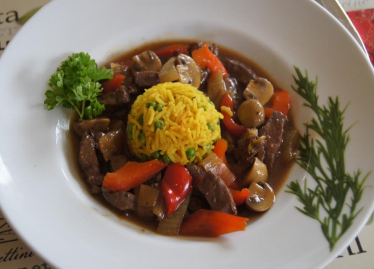 Kalbsleber im Wok mit Gemüse und Curryreis mit Erbsen - Rezept - Bild Nr. 2330