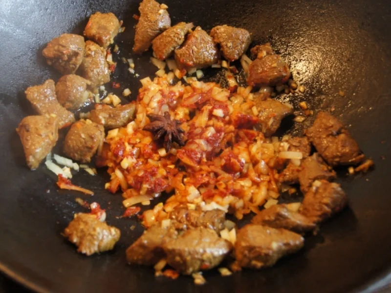 Rezept: Asiatischer Rindergulasch im Wok mit Romanesco Bild Nr. 2316 Asiatischer Rindergulasch im Wok mit Romanesco - Rezept - Bild Nr. 2316