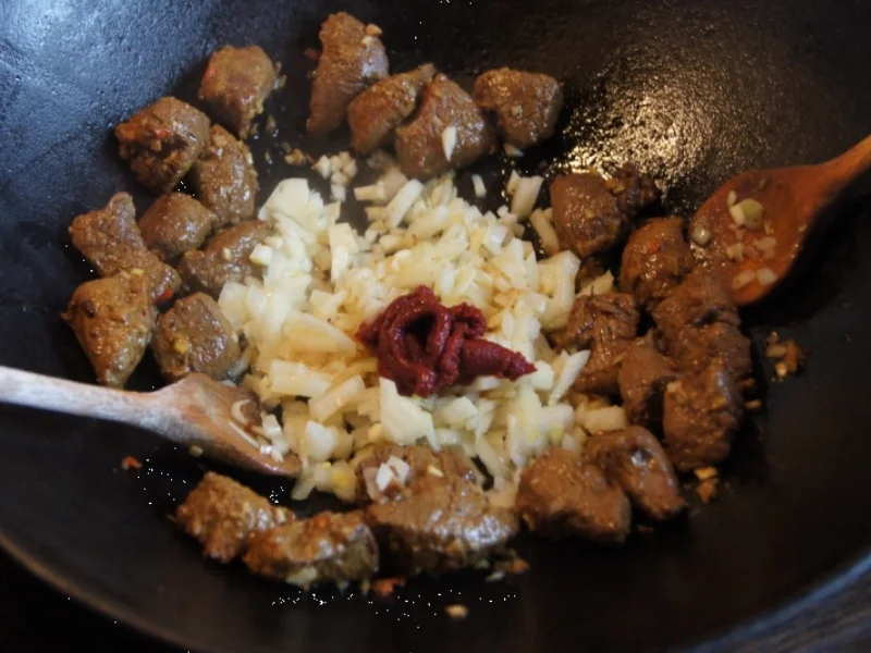 Rezept: Asiatischer Rindergulasch im Wok mit Romanesco Bild Nr. 2317 Asiatischer Rindergulasch im Wok mit Romanesco - Rezept - Bild Nr. 2317