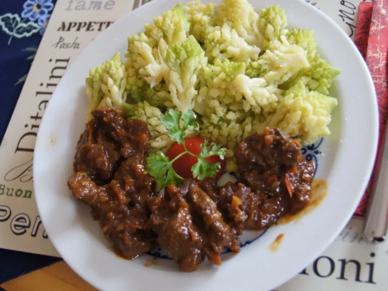 Rezept: Asiatischer Rindergulasch im Wok mit Romanesco Bild Nr. 2323 Asiatischer Rindergulasch im Wok mit Romanesco - Rezept - Bild Nr. 2323