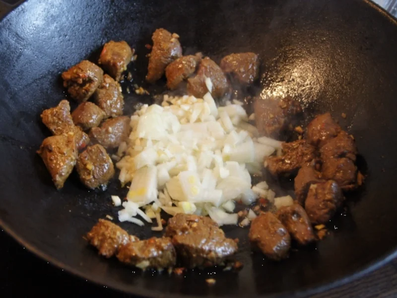 Rezept: Asiatischer Rindergulasch im Wok mit Romanesco Bild Nr. 2326 Asiatischer Rindergulasch im Wok mit Romanesco - Rezept - Bild Nr. 2326