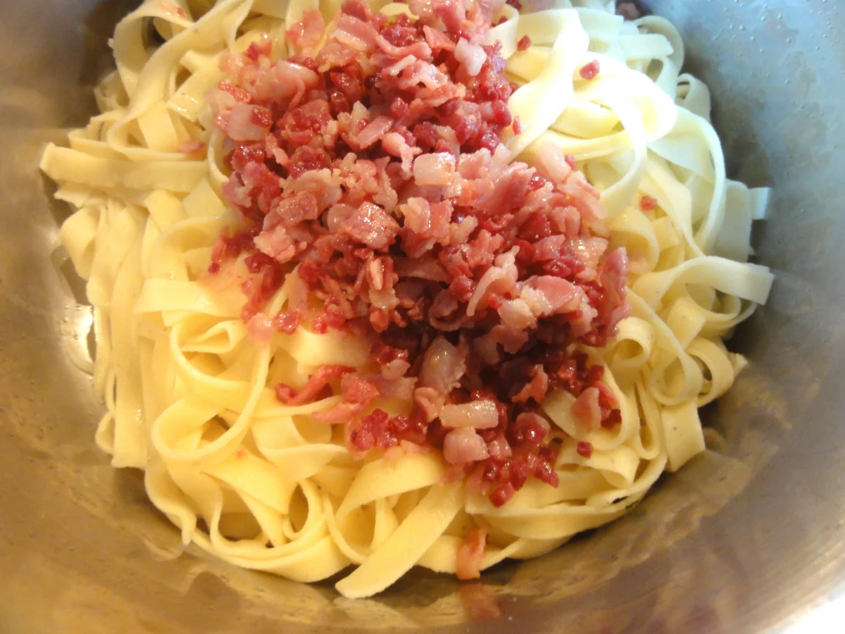 Rezept: Pasta: TAGLIATELLE (eigene Herstellung) Bild Nr. 2326 Pasta: TAGLIATELLE (eigene Herstellung) - Rezept - Bild Nr. 2326