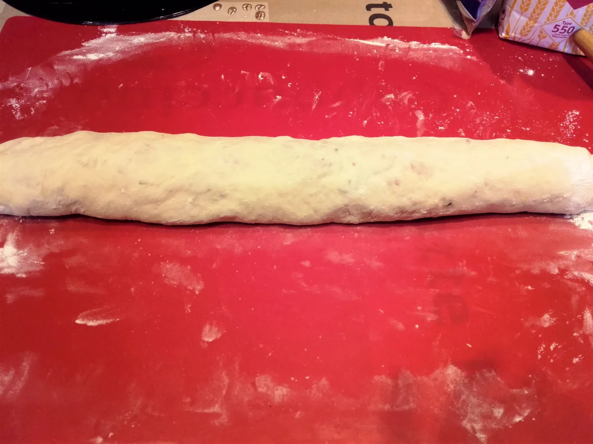 Rezept: Fingerfood - Pizzaschnecken nach meiner Art Bild Nr. 2337 Fingerfood - Pizzaschnecken nach meiner Art - Rezept - Bild Nr. 2337