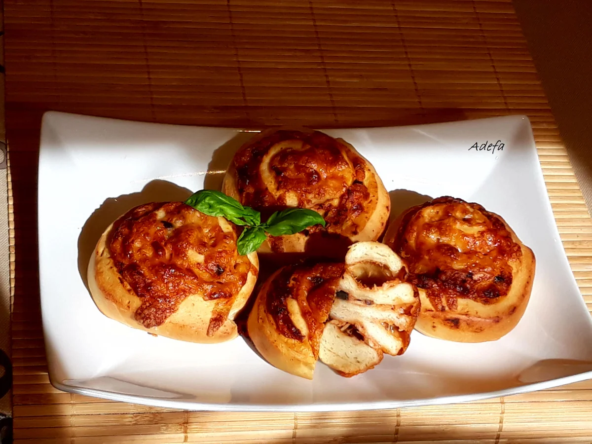 Rezept: Fingerfood - Pizzaschnecken nach meiner Art Bild Nr. 5824 Fingerfood - Pizzaschnecken nach meiner Art - Rezept - Bild Nr. 5824