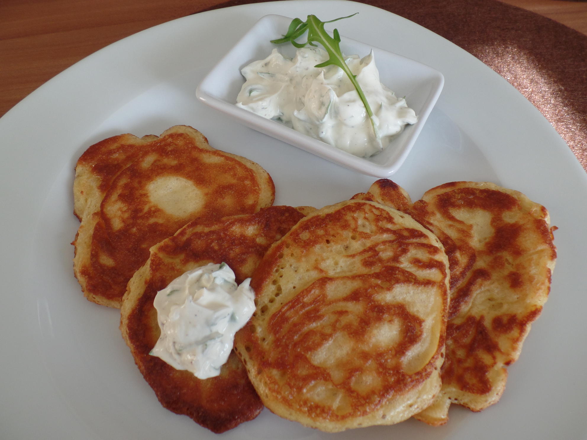 Bilder für Blini mit Rucola-Creme - Rezept