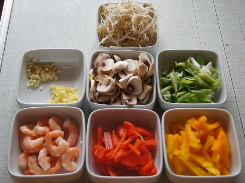 Rezept: Glasnudelsuppe mit Garnelen und Gemüse Bild Nr. 2336 Glasnudelsuppe mit Garnelen und Gemüse - Rezept - Bild Nr. 2336