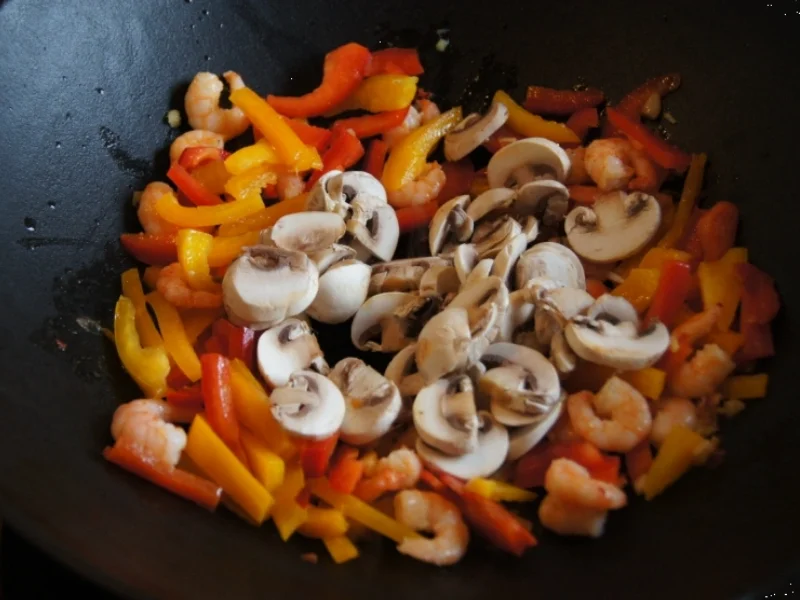 Rezept: Glasnudelsuppe mit Garnelen und Gemüse Bild Nr. 2338 Glasnudelsuppe mit Garnelen und Gemüse - Rezept - Bild Nr. 2338