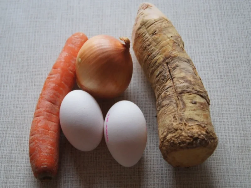 Rezept: Koriander-Möhren-Zwiebel-Omelett Bild Nr. 2336 Koriander-Möhren-Zwiebel-Omelett - Rezept - Bild Nr. 2336