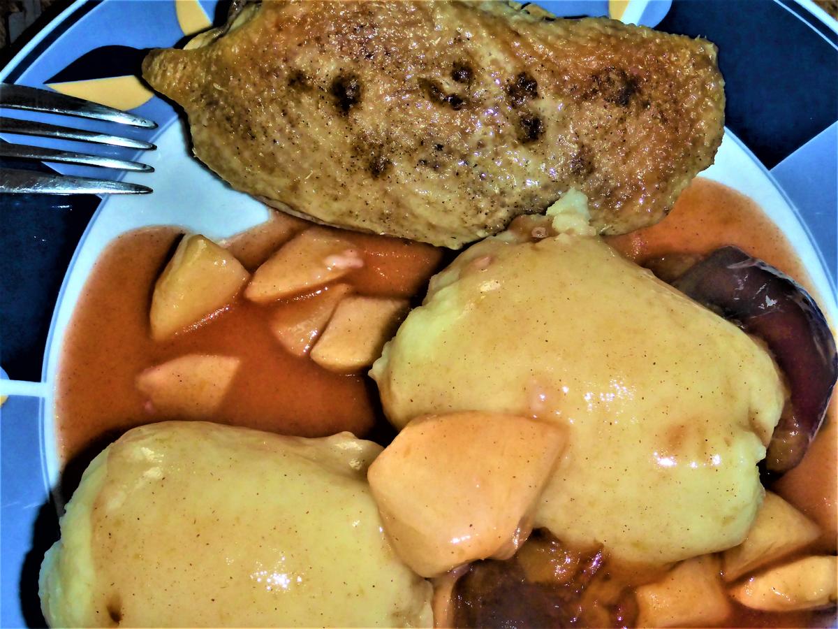 Gebratene Entenbrust mit PflaumenApfelZimt á la Britta - Rezept ...
