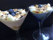 Naturjoghurt mit Obst an Honig und Keks - Rezept - Bild Nr. 2351