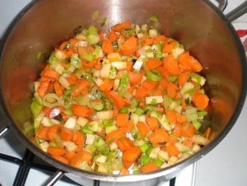 Rezept: (Meine) Berliner Kartoffelsuppe Bild Nr. 2 (Meine) Berliner Kartoffelsuppe - Rezept - Bild Nr. 2