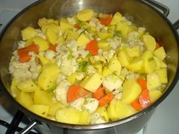 Rezept: (Meine) Berliner Kartoffelsuppe Bild Nr. 3 (Meine) Berliner Kartoffelsuppe - Rezept - Bild Nr. 3