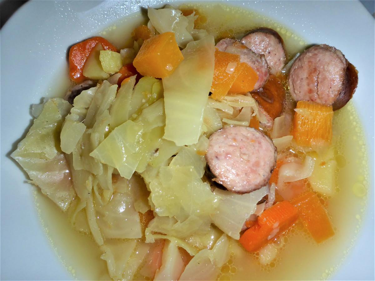Kohlsuppe mit Kochwurst, Möhren und Steckrübe á la Britta - Rezept - Bild Nr. 2352