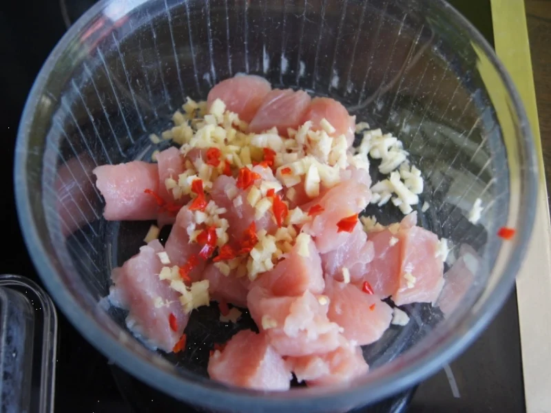 Putengulasch im Wok mit Curry-Blumenkohl-Reis - Rezept - Bild Nr. 2353