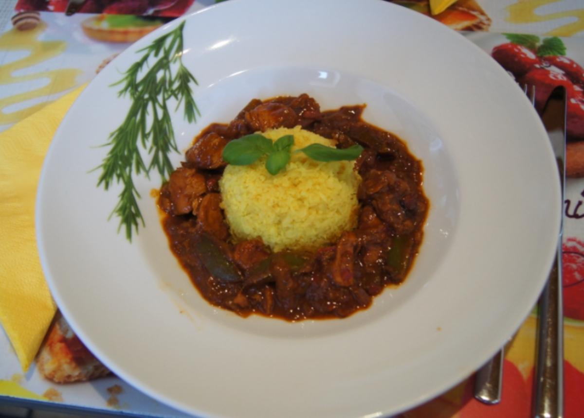Putengulasch im Wok mit Curry-Blumenkohl-Reis - Rezept - Bild Nr. 2366