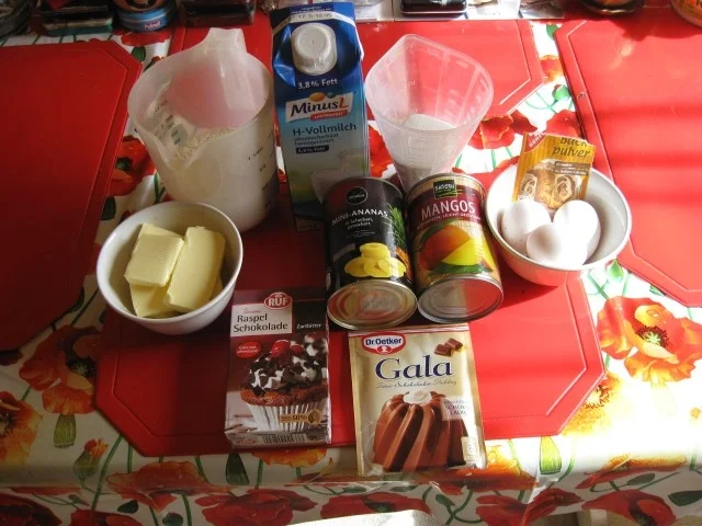 Rezept: Schokokuchen mit Ananas und Mangos Bild Nr. 2366 Schokokuchen mit Ananas und Mangos - Rezept - Bild Nr. 2366