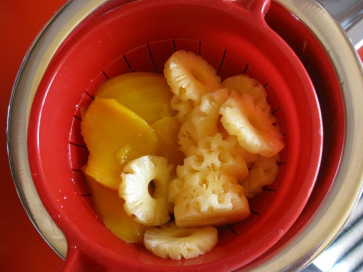 Schokokuchen mit Ananas und Mangos - Rezept - Bild Nr. 2367