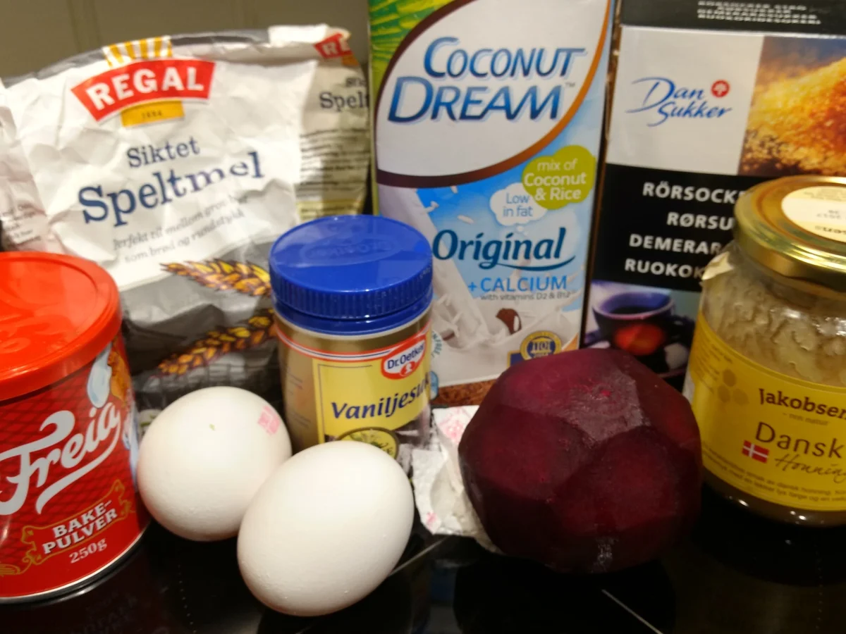 Rezept: BiNe` S ROTE WAFFELN Bild Nr. 2368 BiNe` S ROTE WAFFELN - Rezept - Bild Nr. 2368