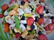 Spargelsalat mit gebratenem Schnitzelfleisch und Früchteallerlei á la Britta - Rezept - Bild Nr. 2370