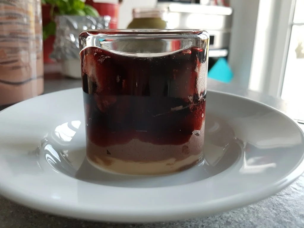 Rezept: Nougatcreme mit Amarenakirschen Bild Nr. 2366 Nougatcreme mit Amarenakirschen - Rezept - Bild Nr. 2366