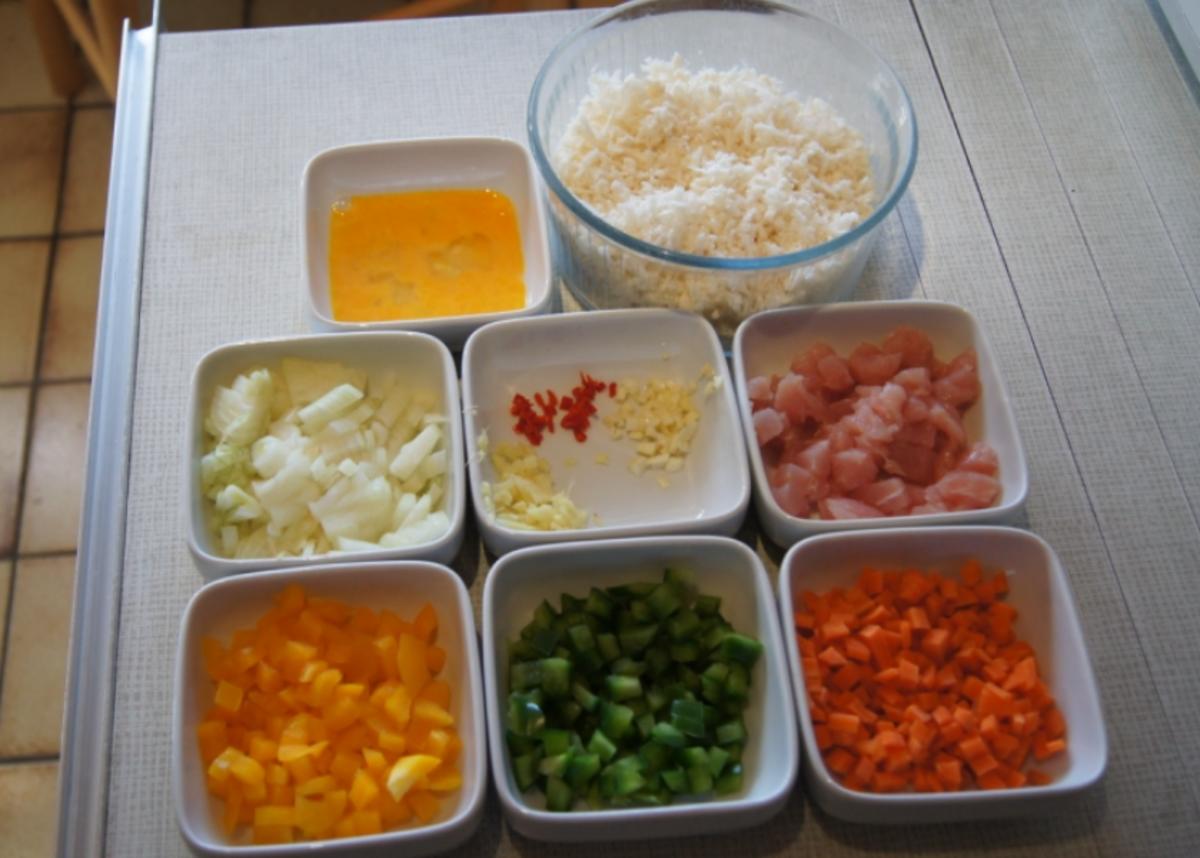 Nasi Goreng mit Curry-Blumenkohl-Reis - Rezept - Bild Nr. 2383