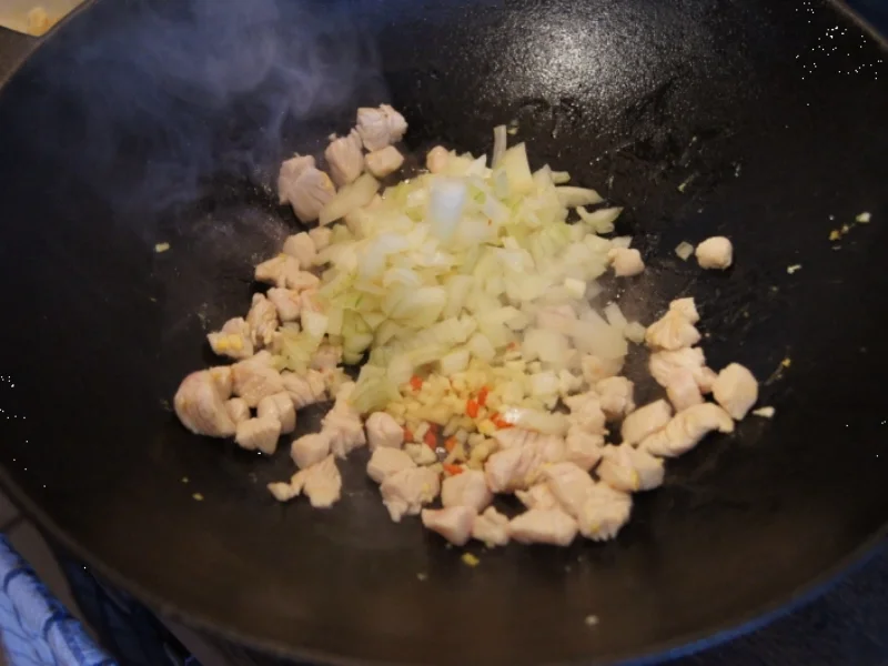 Nasi Goreng mit Curry-Blumenkohl-Reis - Rezept - Bild Nr. 2386