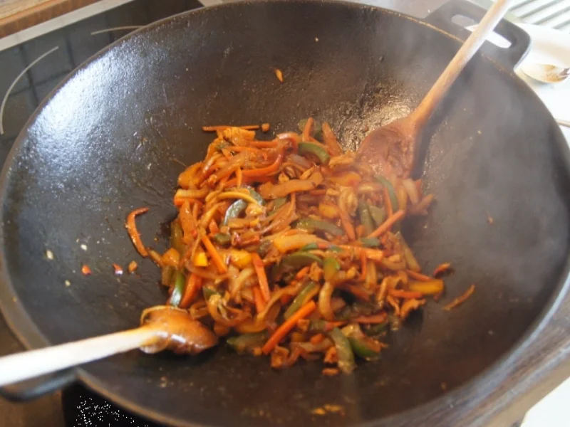 Rezept: Asia Nudelwok Bild Nr. 2382 Asia Nudelwok - Rezept - Bild Nr. 2382