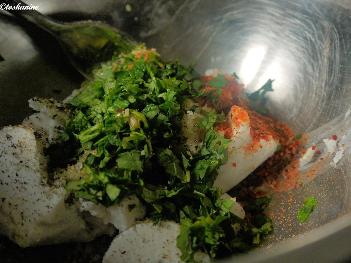 Pikanter Ziegenfrischkäseaufstrich mit frischen Kräutern - Rezept - Bild Nr. 6
