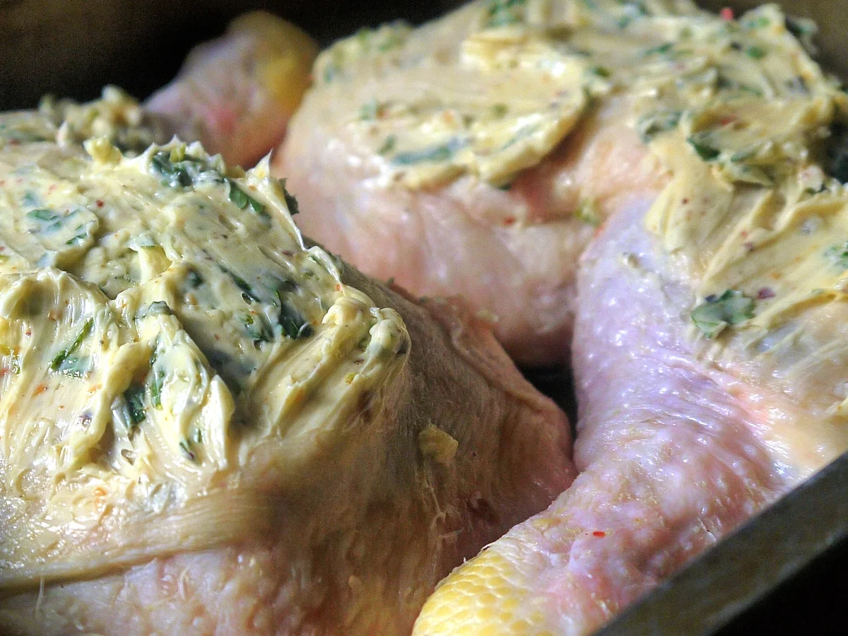 Rezept: Pikante Hähnchenkeule mit scharfen Fächerkartoffeln Bild Nr. 8 Pikante Hähnchenkeule mit scharfen Fächerkartoffeln - Rezept - Bild Nr. 8