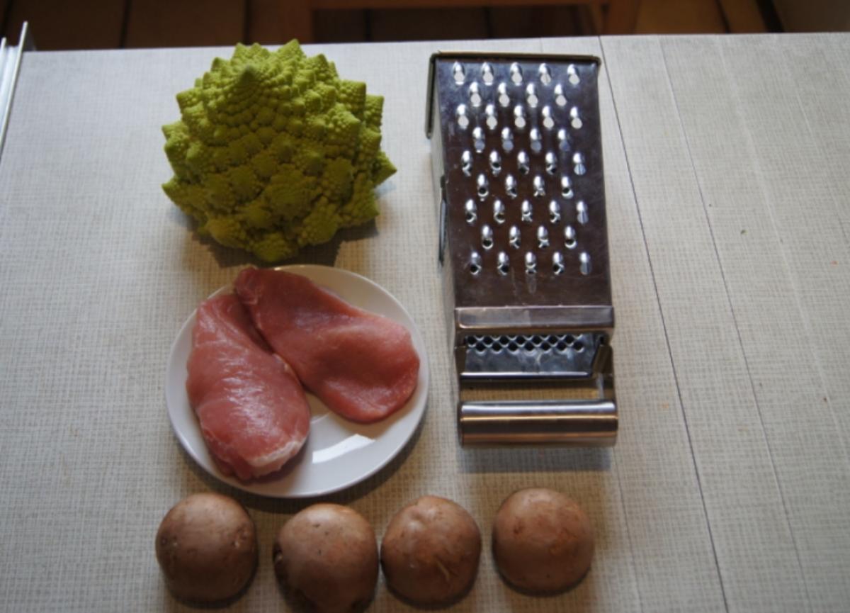 Minutensteak mit gelben Romanesco-Reis und braunen Champignons - Rezept - Bild Nr. 2385