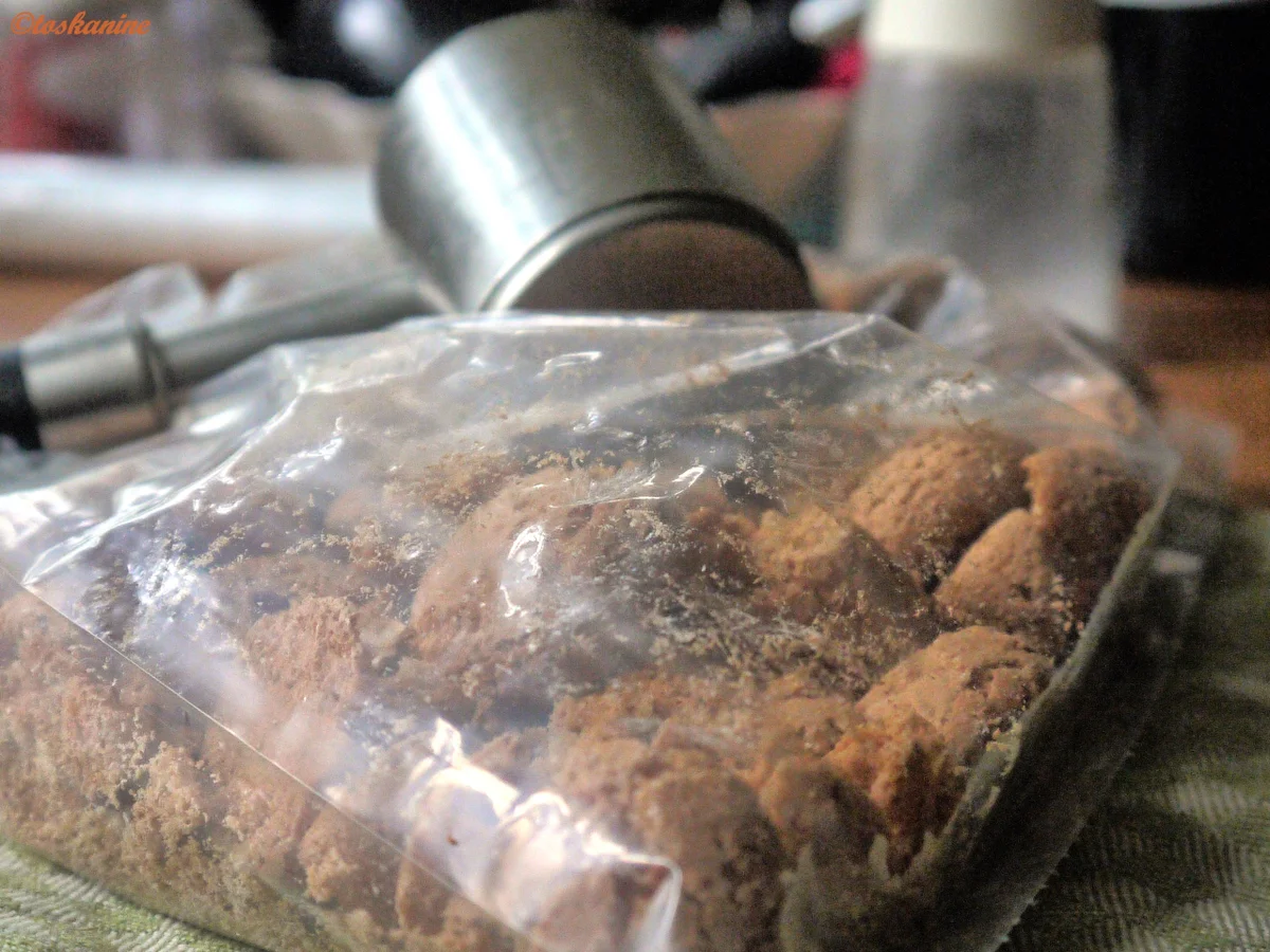 Eclairs mit Amarettini-Creme und Limoncello-Guss - Rezept - Bild Nr. 4