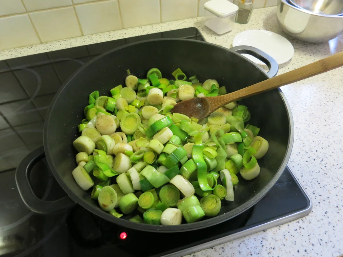 Rezept: Grillgut-Auflauf Bild Nr. 2403 Grillgut-Auflauf - Rezept - Bild Nr. 2403