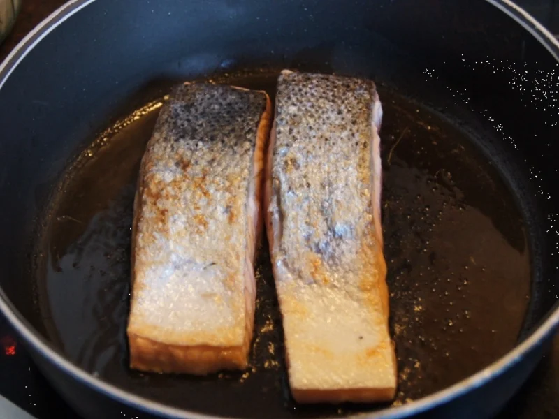 Lachsfilet mit Pimentos auf geschmorten Gemüse - Rezept - Bild Nr. 2405