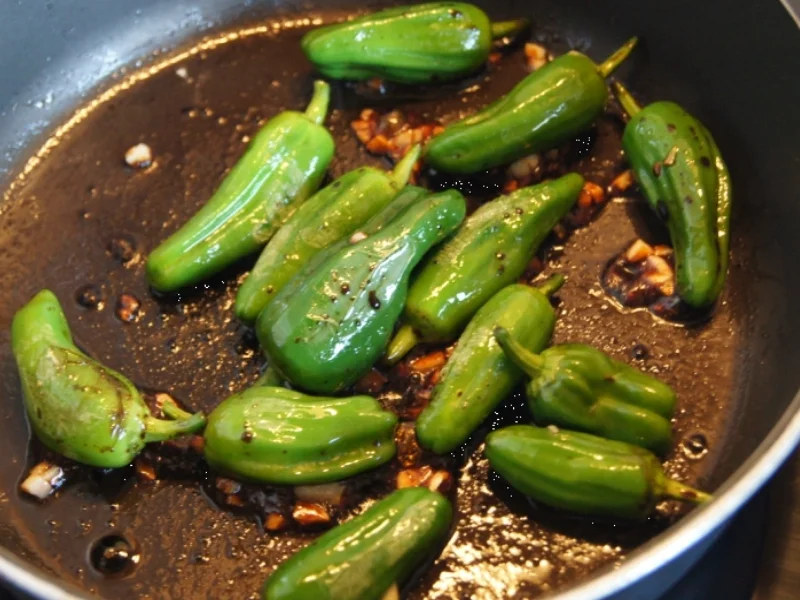 Lachsfilet mit Pimentos auf geschmorten Gemüse - Rezept - Bild Nr. 2408