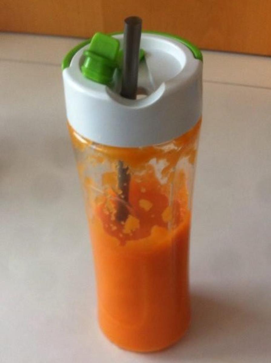 Möhren-Mango-Orangen-Smoothie - Rezept - kochbar.de