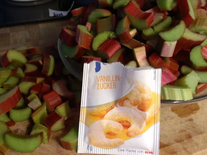 Rhabarber - Streuselkuchen - Rezept - Bild Nr. 3