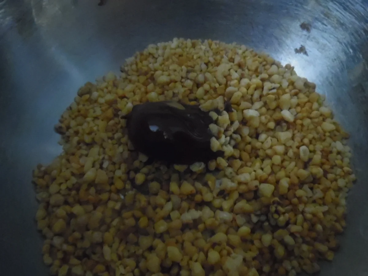 Nougat-Krokant-Eier - Rezept - Bild Nr. 2403