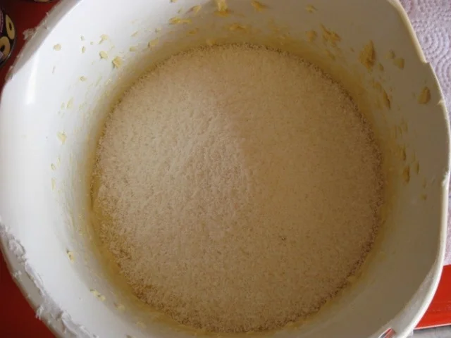 Rezept: Kokos Gugelhupf Bild Nr. 2427 Kokos Gugelhupf - Rezept - Bild Nr. 2427