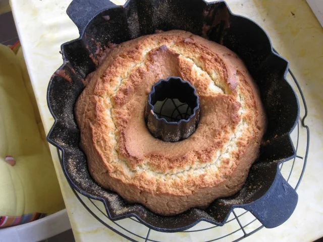 Rezept: Kokos Gugelhupf Bild Nr. 2429 Kokos Gugelhupf - Rezept - Bild Nr. 2429