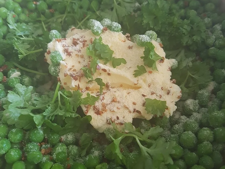 Erbsengemüse mit Minzbuttersosse - Rezept - Bild Nr. 2419