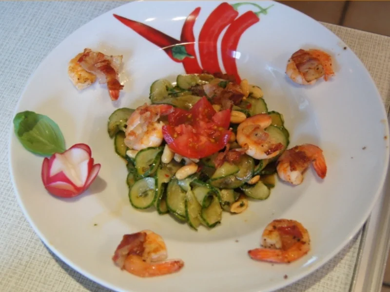 Thailändischer Gurkensalat mit Garnelen - Rezept - Bild Nr. 2437