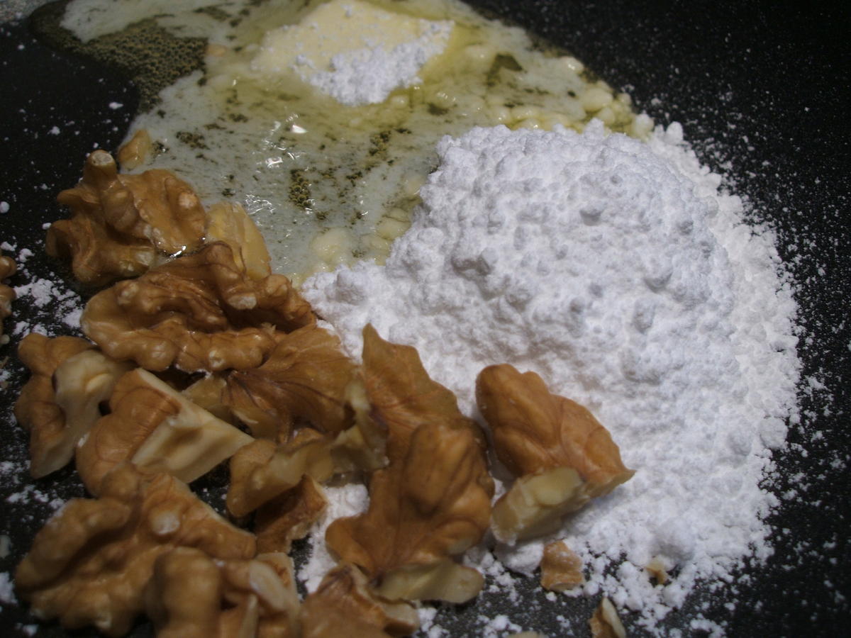 Dessert: Holunder-Sahne-Mousse auf Kompott aus gelben Pflaumen - Rezept - Bild Nr. 2438